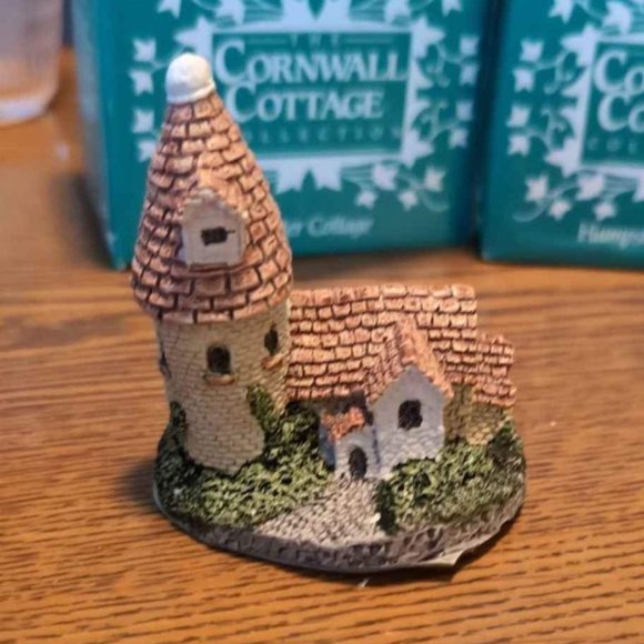 The Cornwall Cottages - Kent Cottage and Kiln - Picture 1 of 9